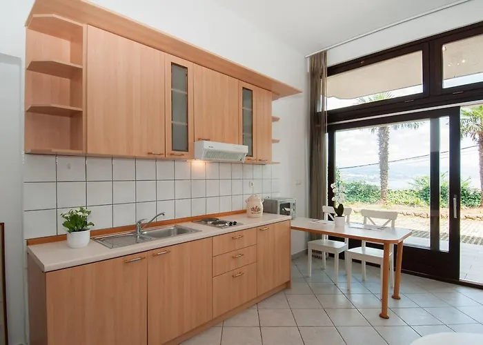 Daniel أوباتيا